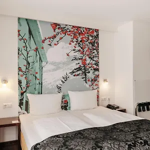 3* Ξενοδοχείο Helvetia Center